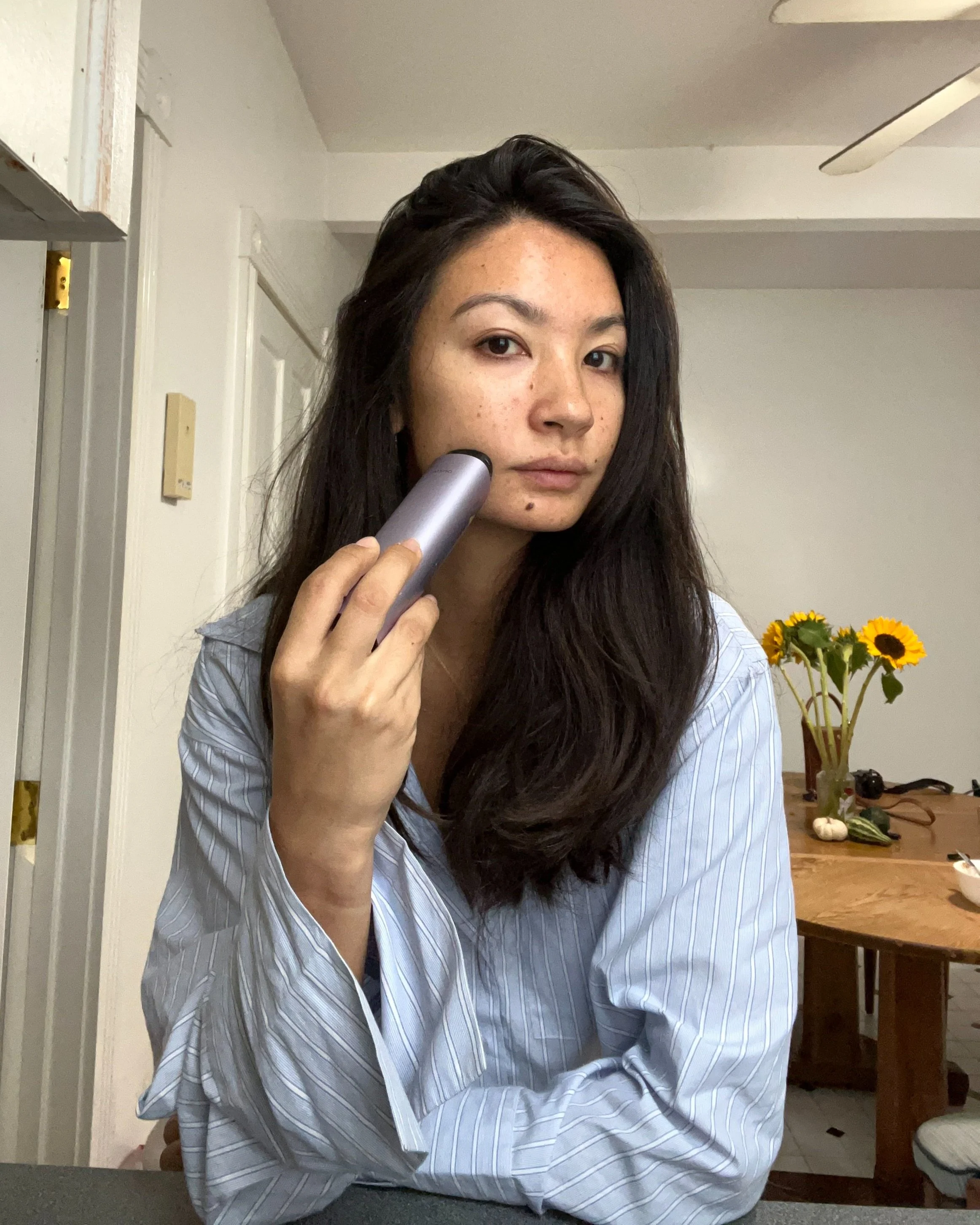 Reviewing The AMIRO R3 Turbo Skin Tightening Device — Florré